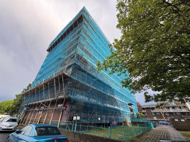 Flat for sale in Poplar Grove, Greater London