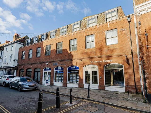 Flat for sale in St. Mildred's, The Bridge