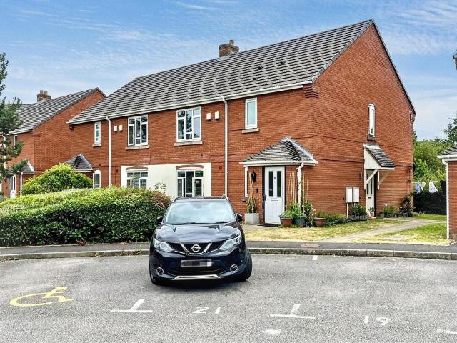 Flat for sale in Sutton Coldfield, West Midlands
