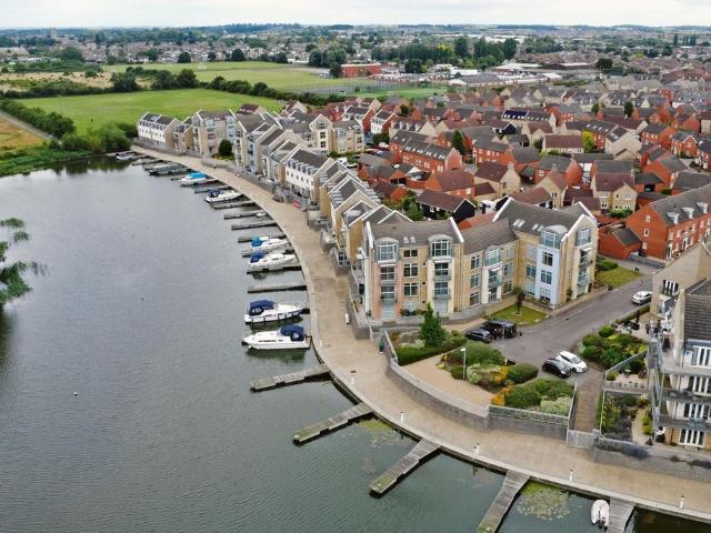 Flat for sale in Huntingdon, Cambridgeshire