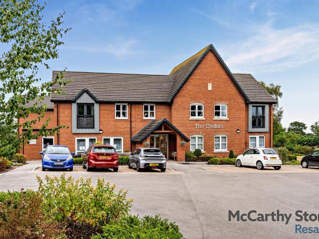 Flat for sale in Chorlton Lane, Cheshire