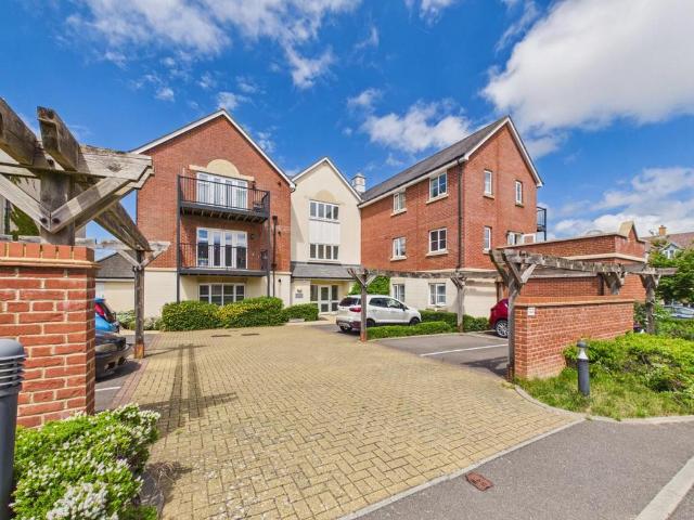 Flat for sale in Cheeseman's Green, Bridgefield