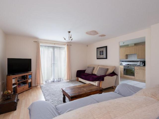 Flat for sale in Cockfosters, Isle Of Man