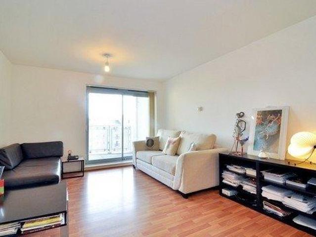 Flat for sale in Blackwall, Greater London