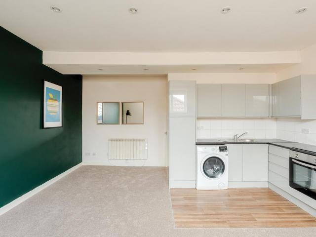 Flat for sale in Pigsty Hill, Feckenham