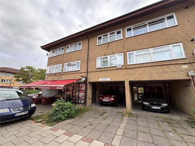 Flat for sale in Great Linford, Milton Keynes
