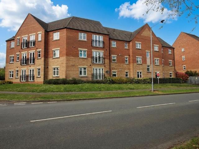 Flat for sale in Greenlands, Redditch