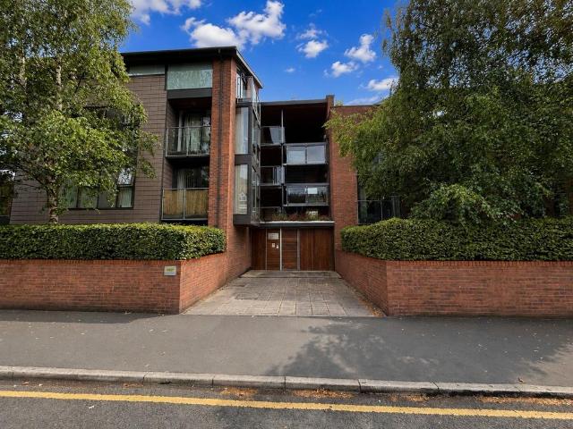 Flat for sale in Georgia, Greater Manchester