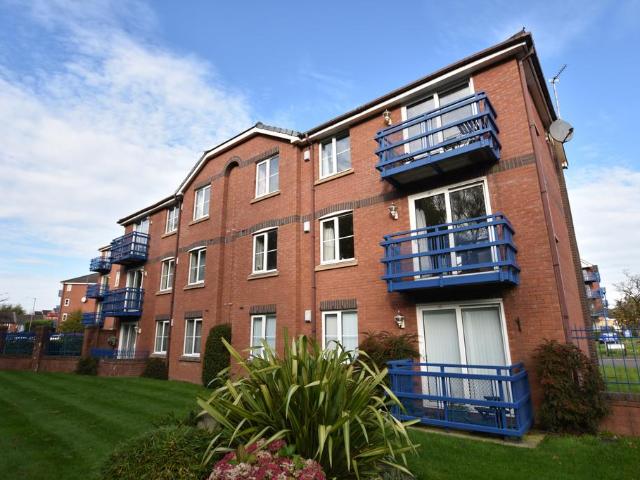 Flat for sale in Ashton-on-Ribble, Higher Bartle