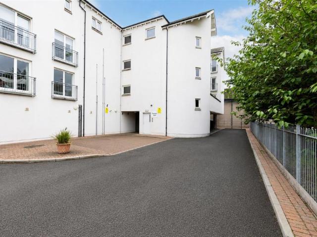 Flat for sale in Craigie, Moneydie