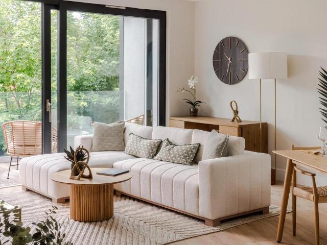 Flat for sale in East Sheen, Greater London