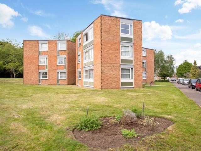 Flat for sale in Blackhills, Surrey