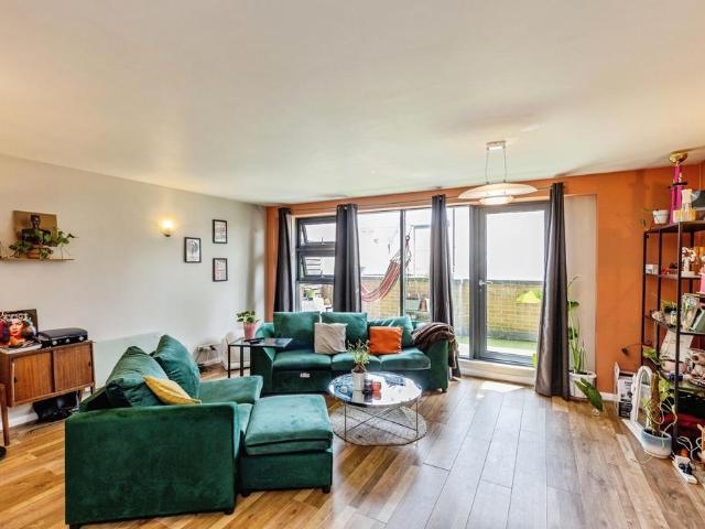 Flat for sale in City Centre, Feckenham