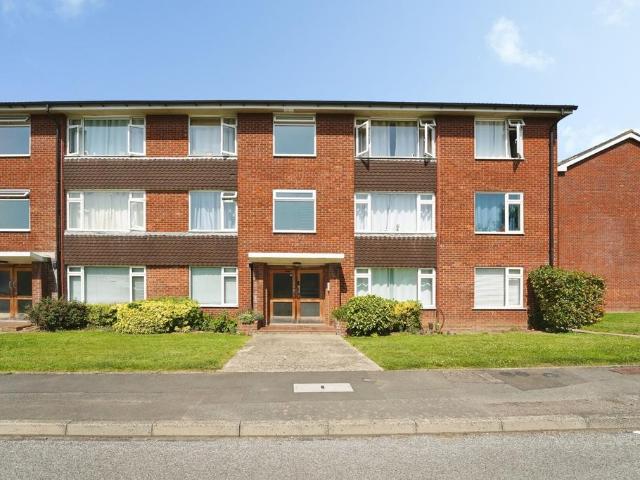Flat for sale in Alstone, Golden Valley