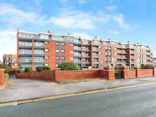 Flat for sale in St Annes, Lytham