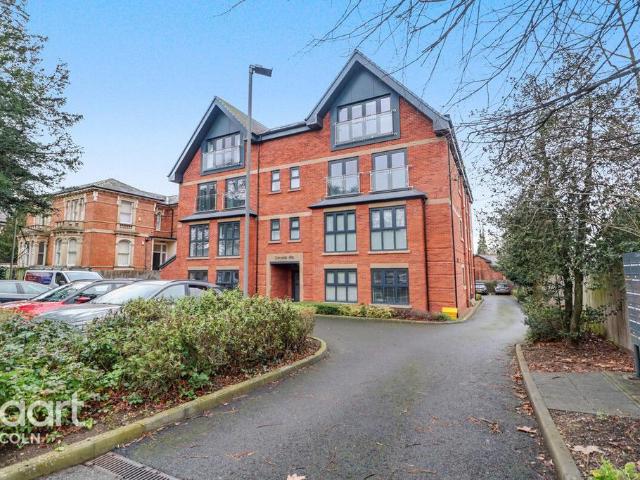 Flat for sale in New Boultham, Brayford