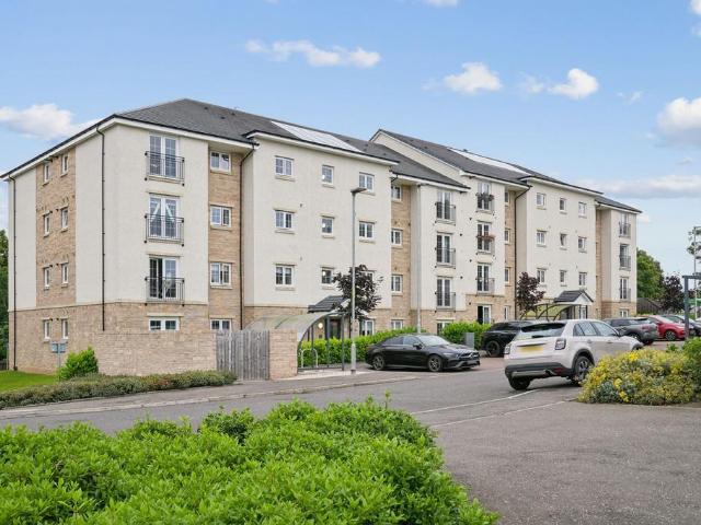 Flat for sale in Wellmeadow, Scotland