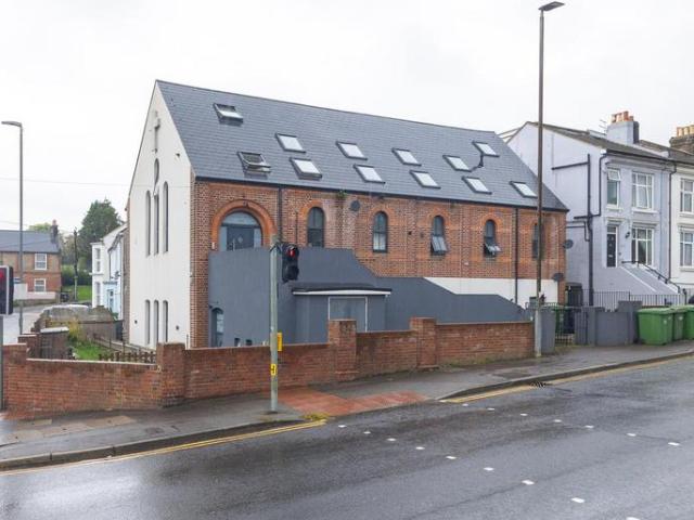 Flat for sale in St Leonards, Hastings
