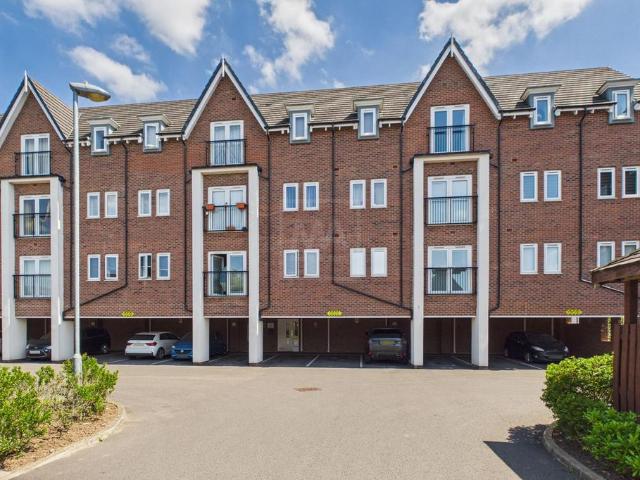 Flat for sale in Chapelford, Warrington