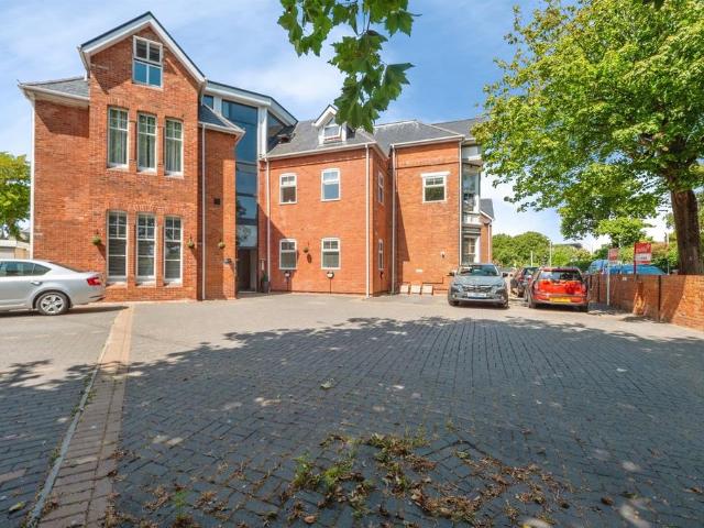 Flat for sale in Wyke Regis, Weymouth