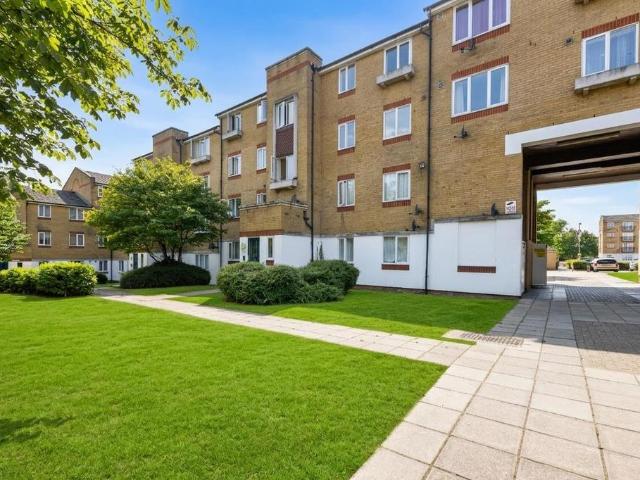Flat for sale in The High, Harlow