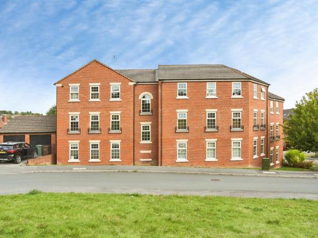 Flat for sale in Kirkstall, West Yorkshire