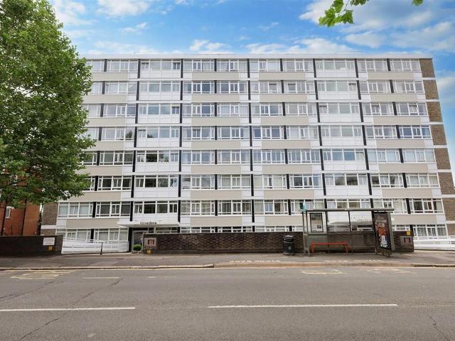 Flat for sale in Aldrington