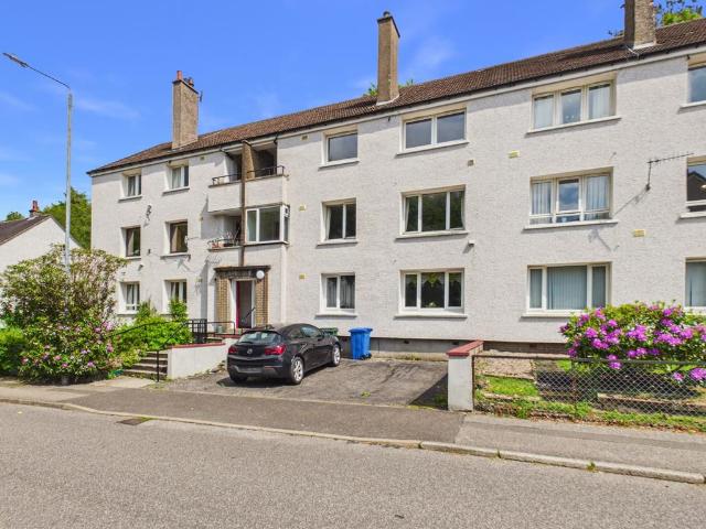 Flat for sale in Oban, Scotland