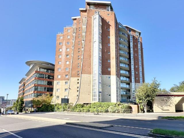 Flat for sale in West Cliff, Bournemouth
