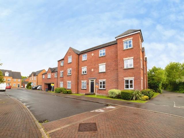 Flat for sale in Nuncargate, East Midlands