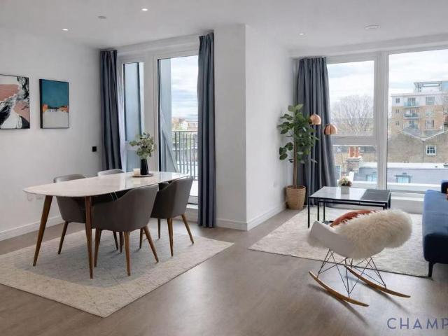 Flat for sale in Hammersmith, Greater London