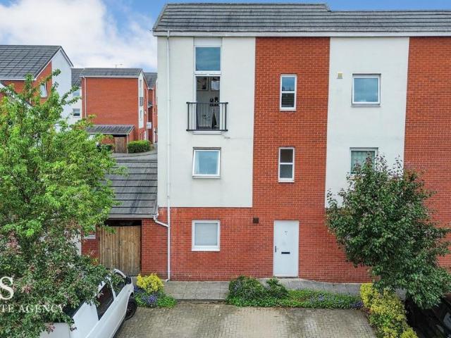 Flat for sale in Egginton, East Midlands