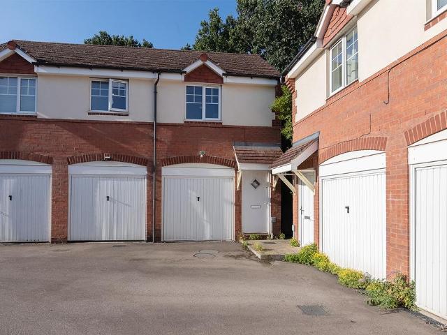Flat for sale in Overslade, New Bilton