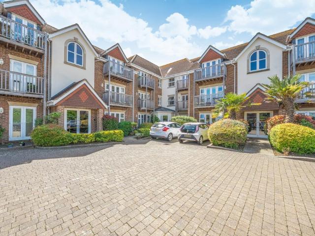 Flat for sale in Clapham, West Sussex
