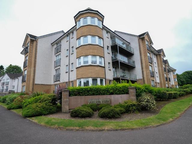 Flat for sale in Nerston, Barassie