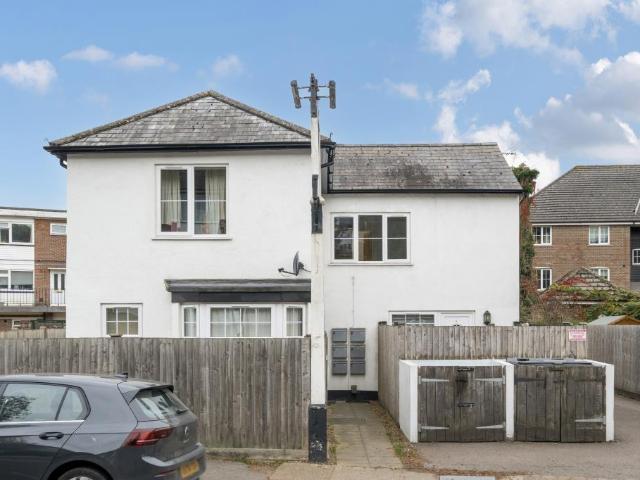 Flat for sale in Chesham