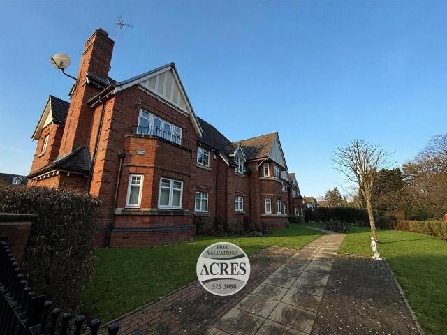 Flat for sale in Streetly, West Midlands