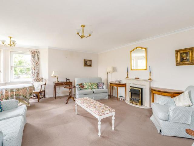Flat for sale in Kelso, Scotland