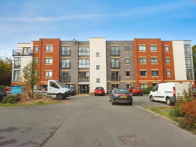 Flat for sale in Darnall, South Yorkshire