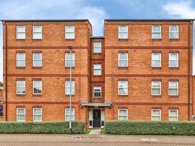 Flat for sale in Butlers Hill, Hucknall