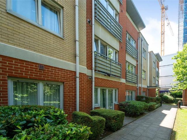 Flat for sale in London Borough of Waltham Forest, Greater London