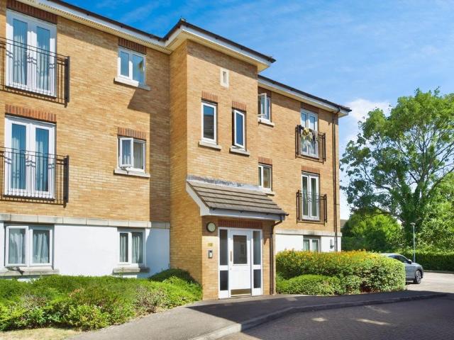 Flat for sale in Cockfosters, Isle Of Man