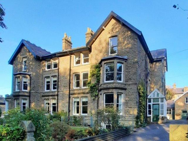 Flat for sale in Charlesworth, East Midlands