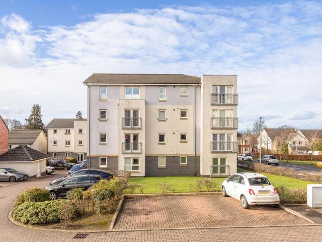 Flat for sale in Clermiston, Scotland