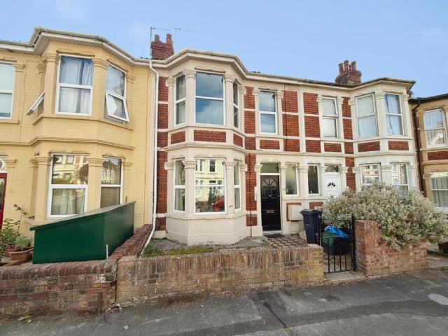 Flat for sale in Feckenham, City Of Bristol