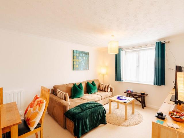 Flat for sale in Temple Quarter, Bristol