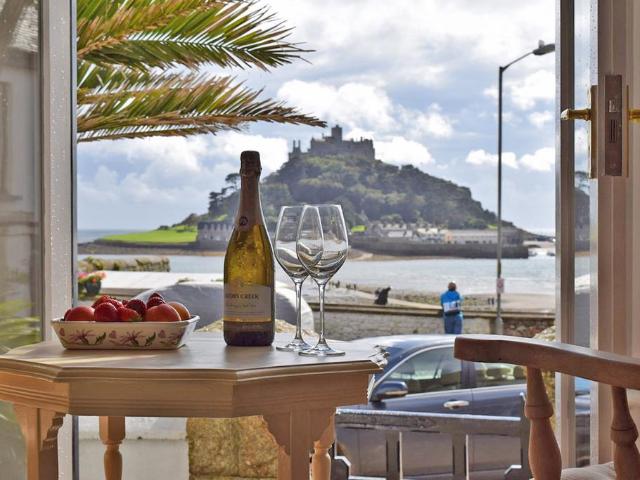 Flat for sale in Marazion