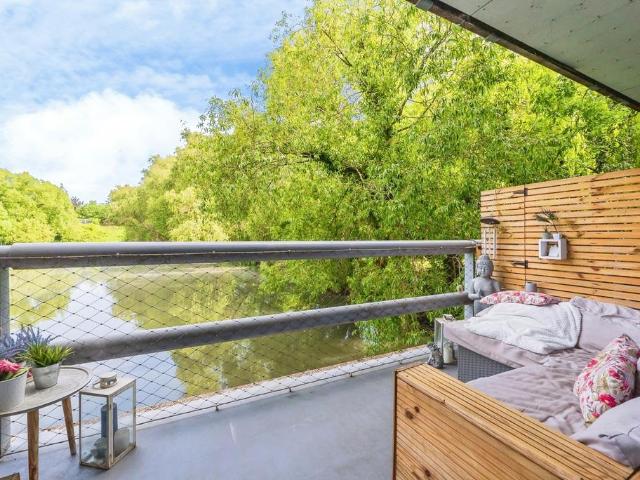 Flat for sale in Feckenham, City Of Bristol