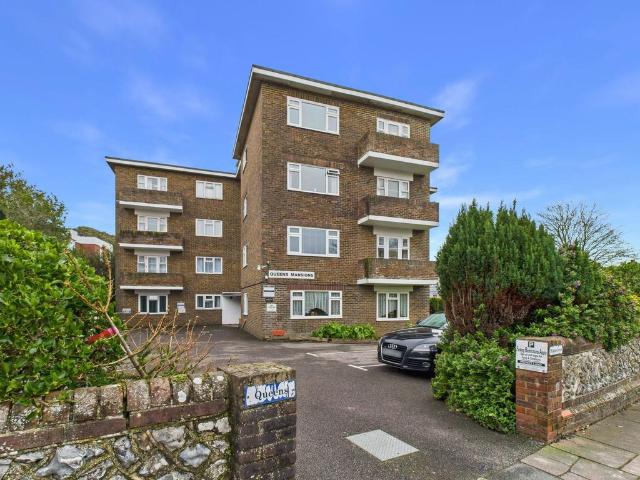 Flat for sale in West Worthing, Worthing