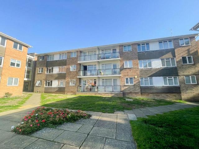 Flat for sale in Saltdean, Brighton